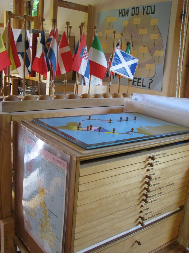 Learning political geography through map-making, flag-making and country research